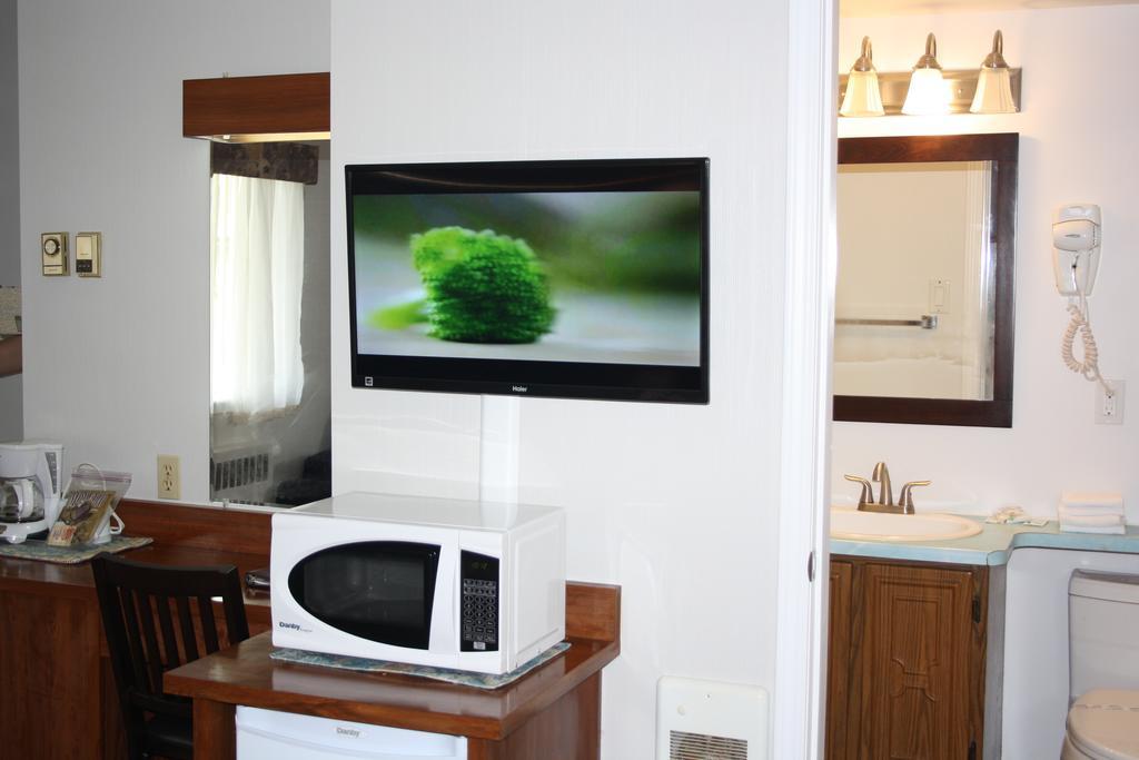 Au Doc Motel Repentigny Zewnętrze zdjęcie
