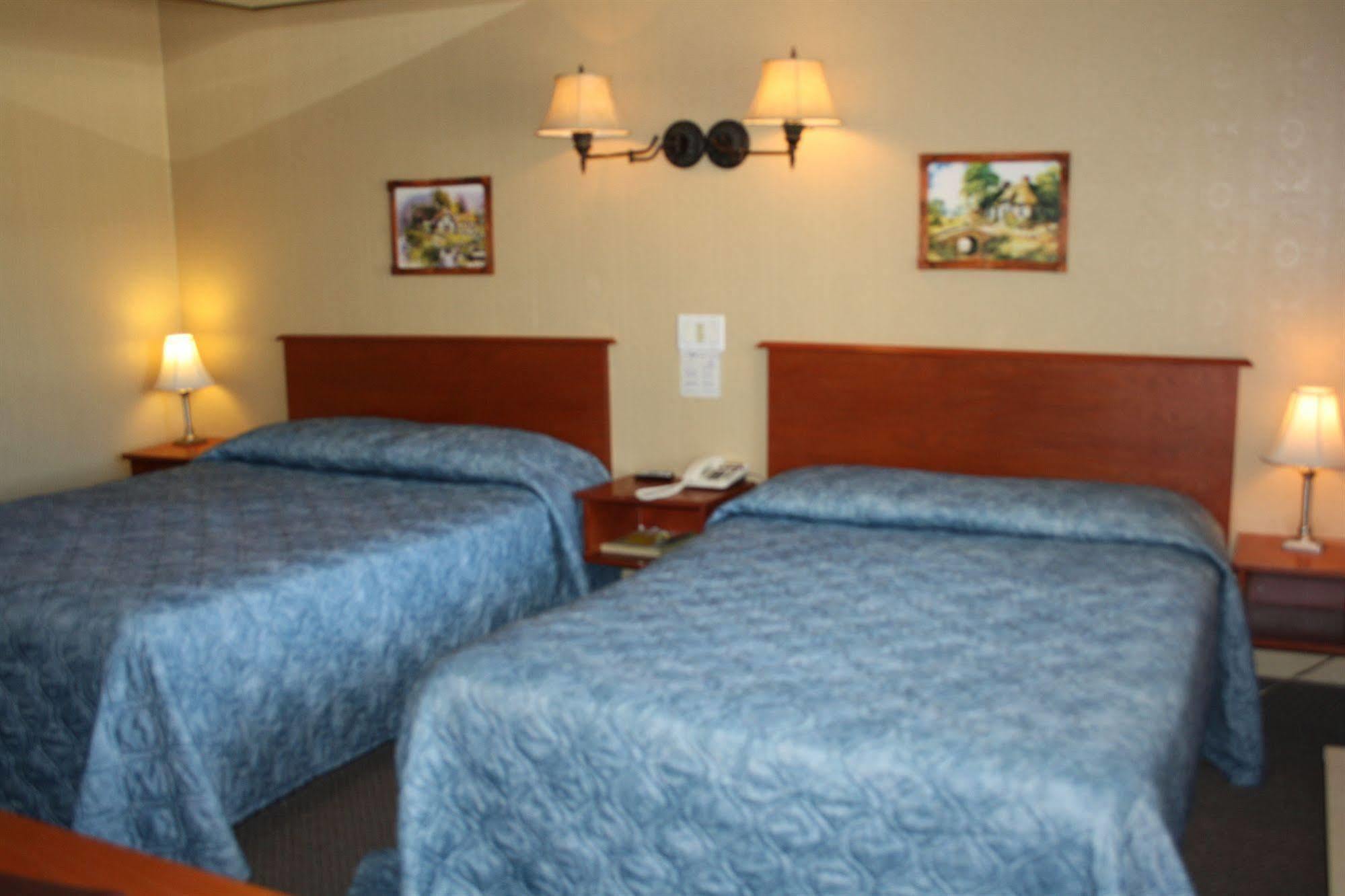 Au Doc Motel Repentigny Zewnętrze zdjęcie