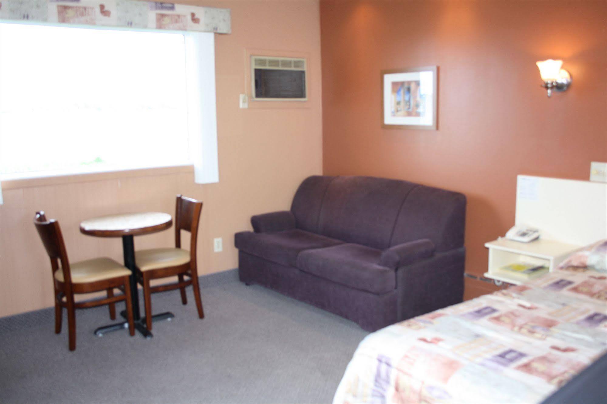 Au Doc Motel Repentigny Zewnętrze zdjęcie